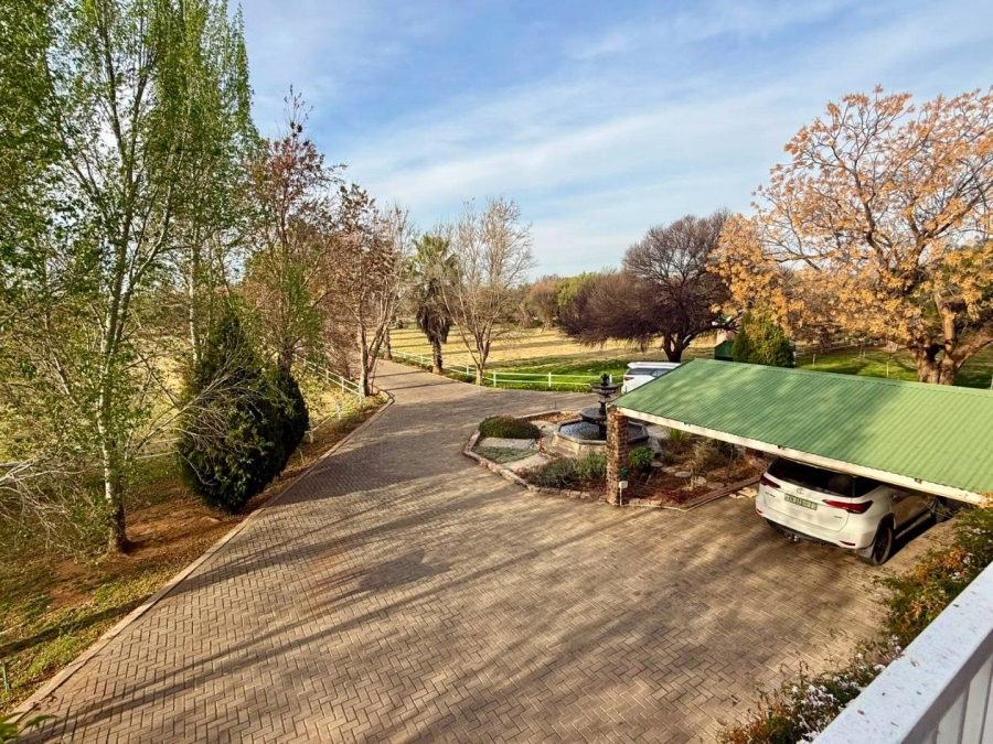 6 Bedroom Property for Sale in Bainsvlei Free State